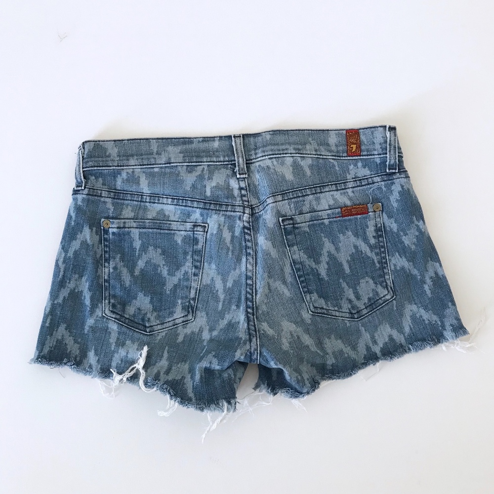 7 For All Mankind Shorts - Picture 3 of 5